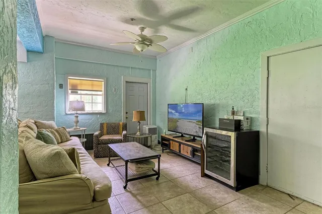 $1,720,000 | 8963 Fishermens Bay Drive, Sarasota, FL 34231