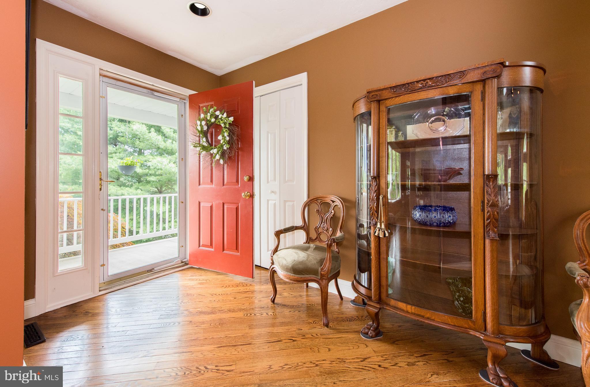 4147 Louisville Road Finksburg, MD 21048 - Photo 2 of 30 Foyer