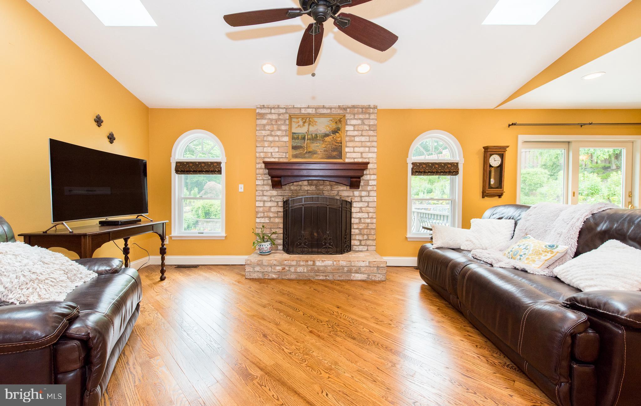 4147 Louisville Road Finksburg, MD 21048 - Photo 13 of 30 Family Room