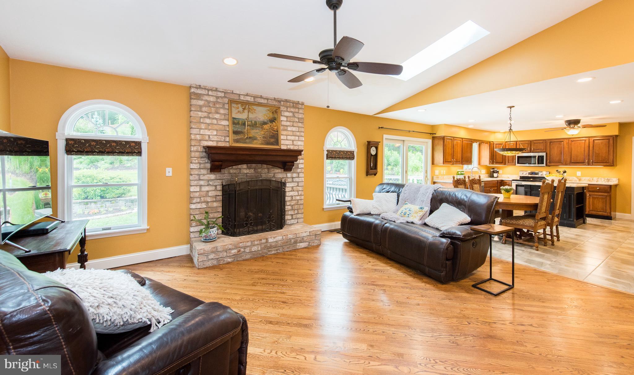 4147 Louisville Road Finksburg, MD 21048 - Photo 14 of 30 Family Room