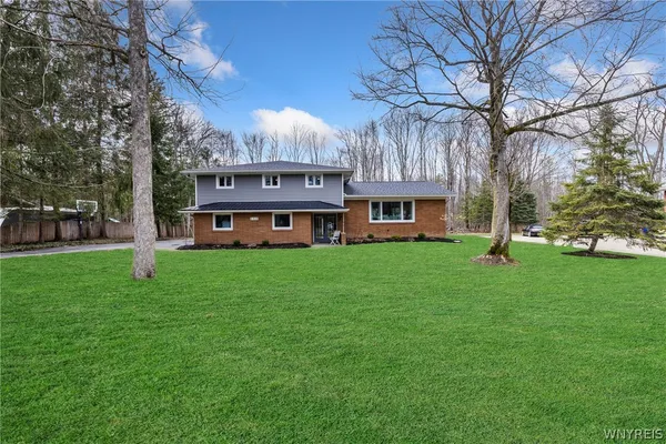 $579,900 | 658 Bauder Park Drive, Alden, NY 14004