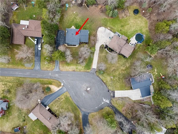 $579,900 | 658 Bauder Park Drive, Alden, NY 14004