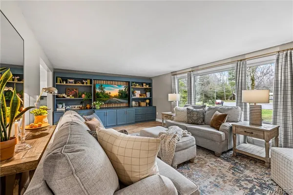 $579,900 | 658 Bauder Park Drive, Alden, NY 14004