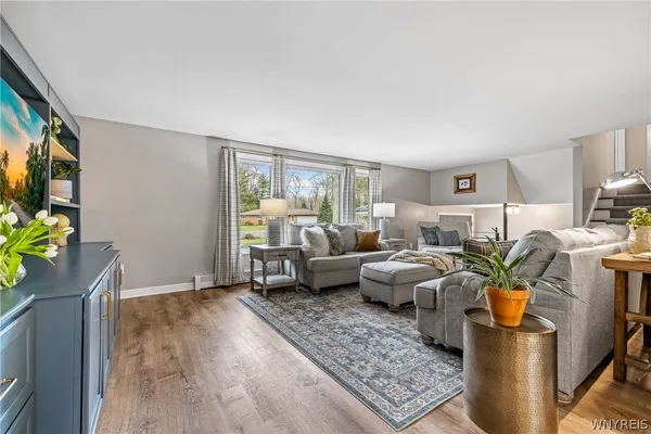 $579,900 | 658 Bauder Park Drive, Alden, NY 14004