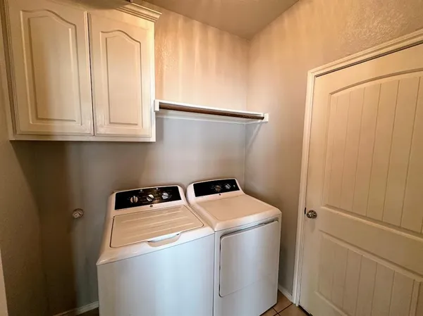 $2,150 | 420 Donagon Court, Fort Worth, TX 76052