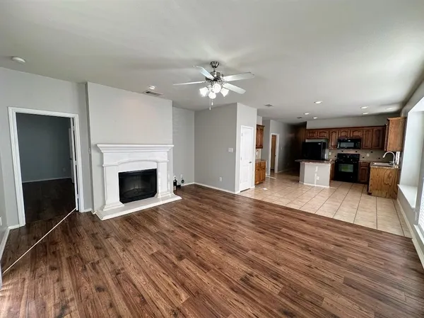 $2,150 | 420 Donagon Court, Fort Worth, TX 76052