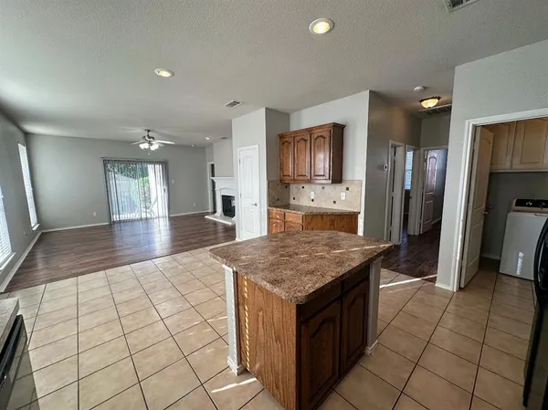 $2,150 | 420 Donagon Court, Fort Worth, TX 76052