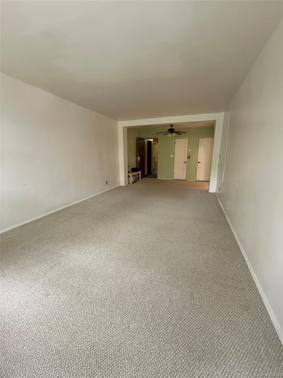 765 Bronx River Road, Unit 3F Bronxville, NY 10708 - Photo 8 of 28 Vacant large living and dining area view