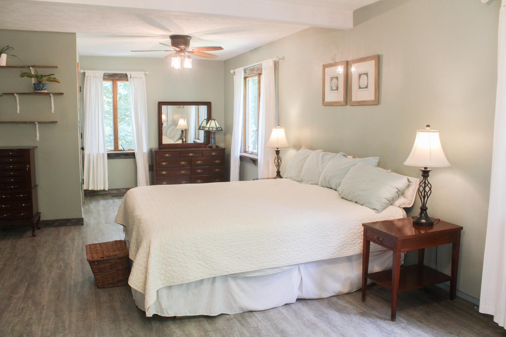 2891 Saumsville Road Maurertown, VA 22644 - Photo 20 of 68 Primary bedroom suite