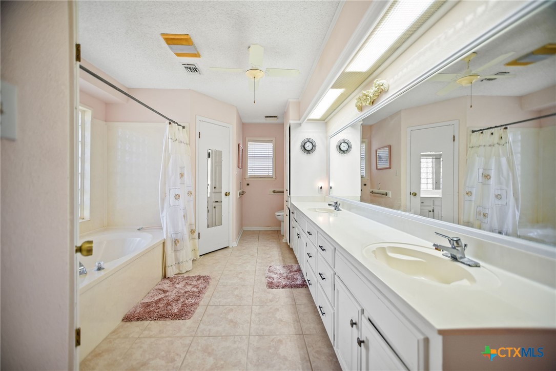 540 Royal Road Port Lavaca, TX 77979 - Photo 28 of 32