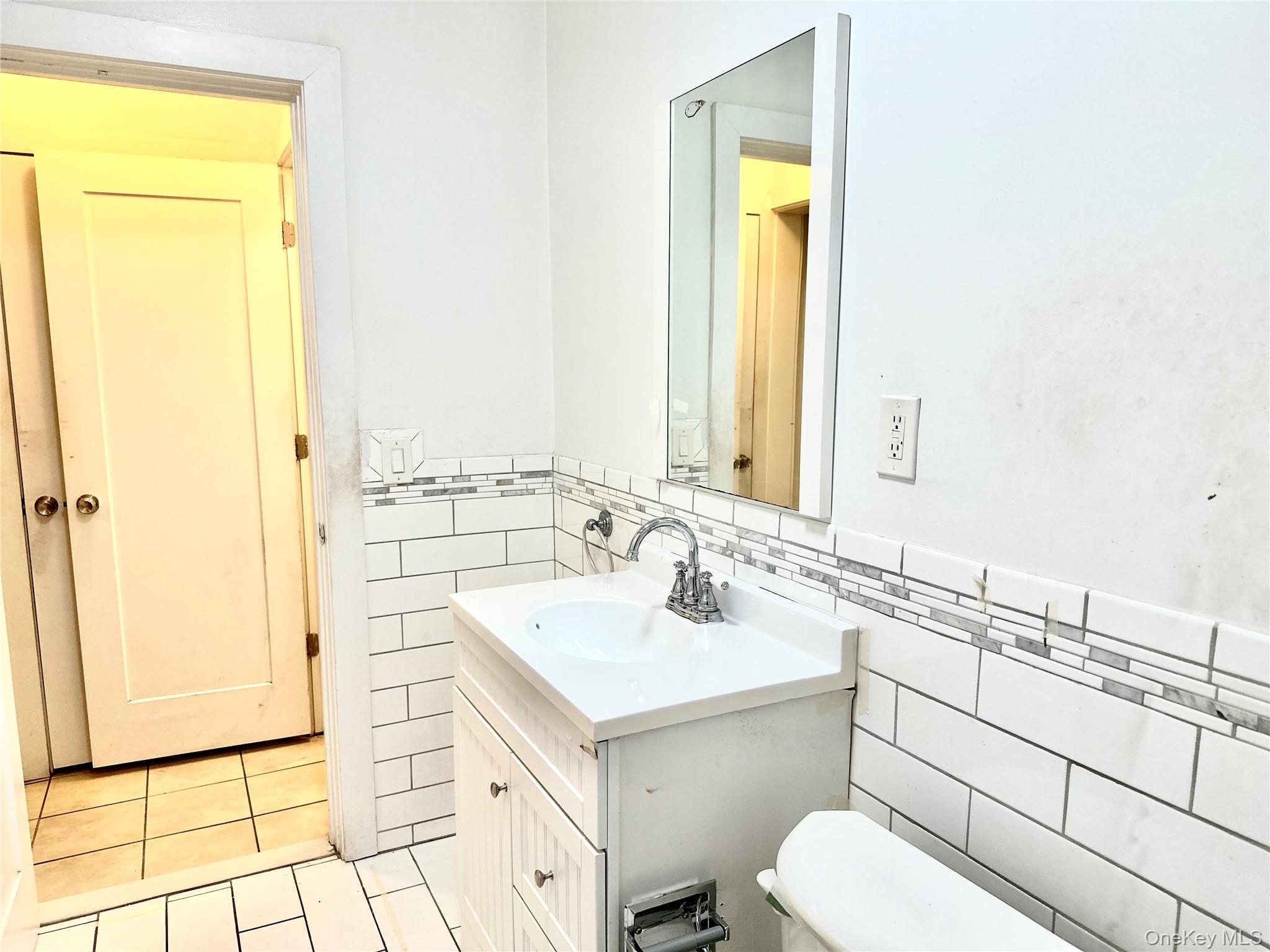 232 Fifth Avenue, Unit S (RIGHT SIDE) Pelham, NY 10803 - Photo 13 of 17 Another view of the bathroom