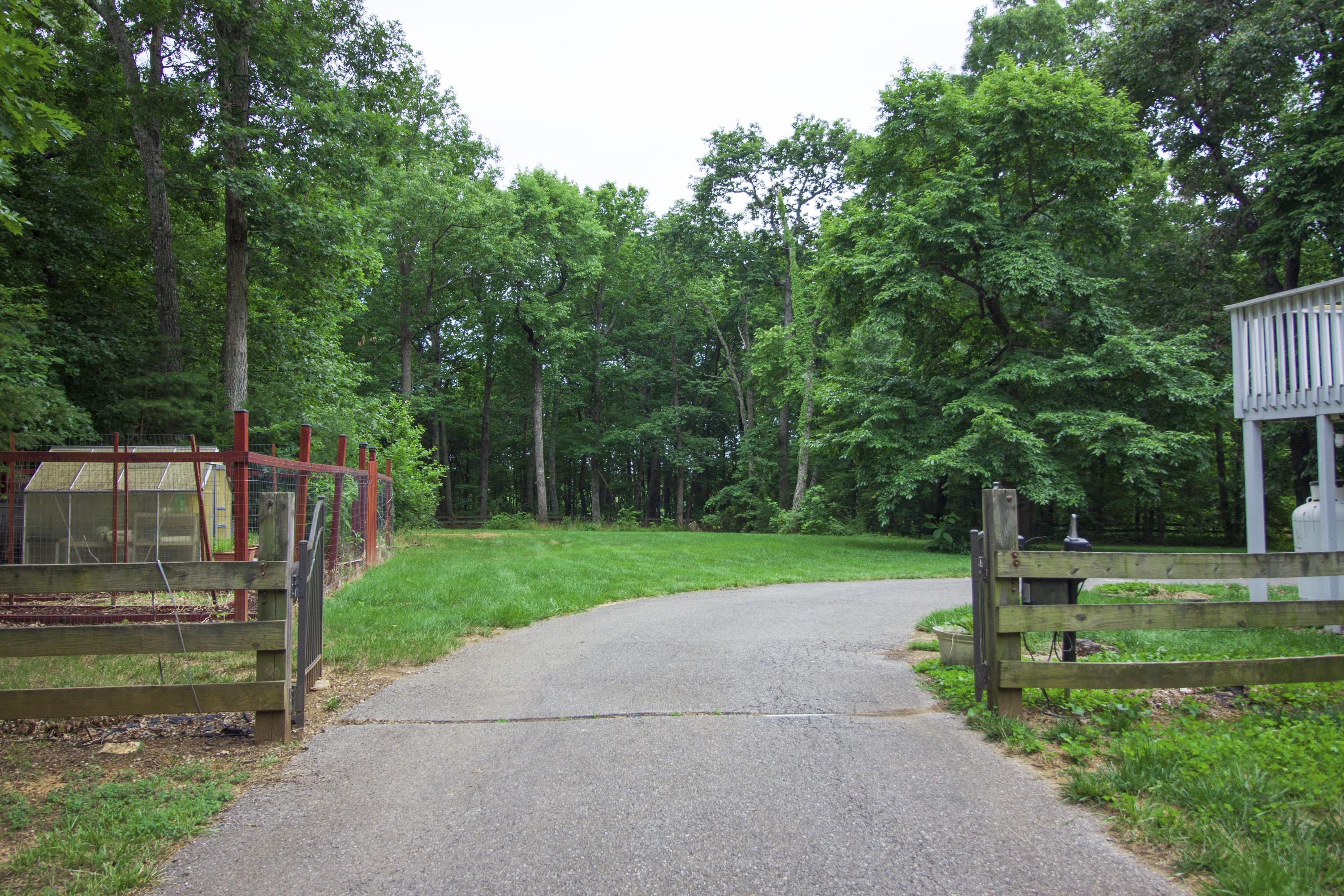 4720 Stewartsville Road Moneta, VA 24121 - Photo 27 of 41 IMG_0012-1