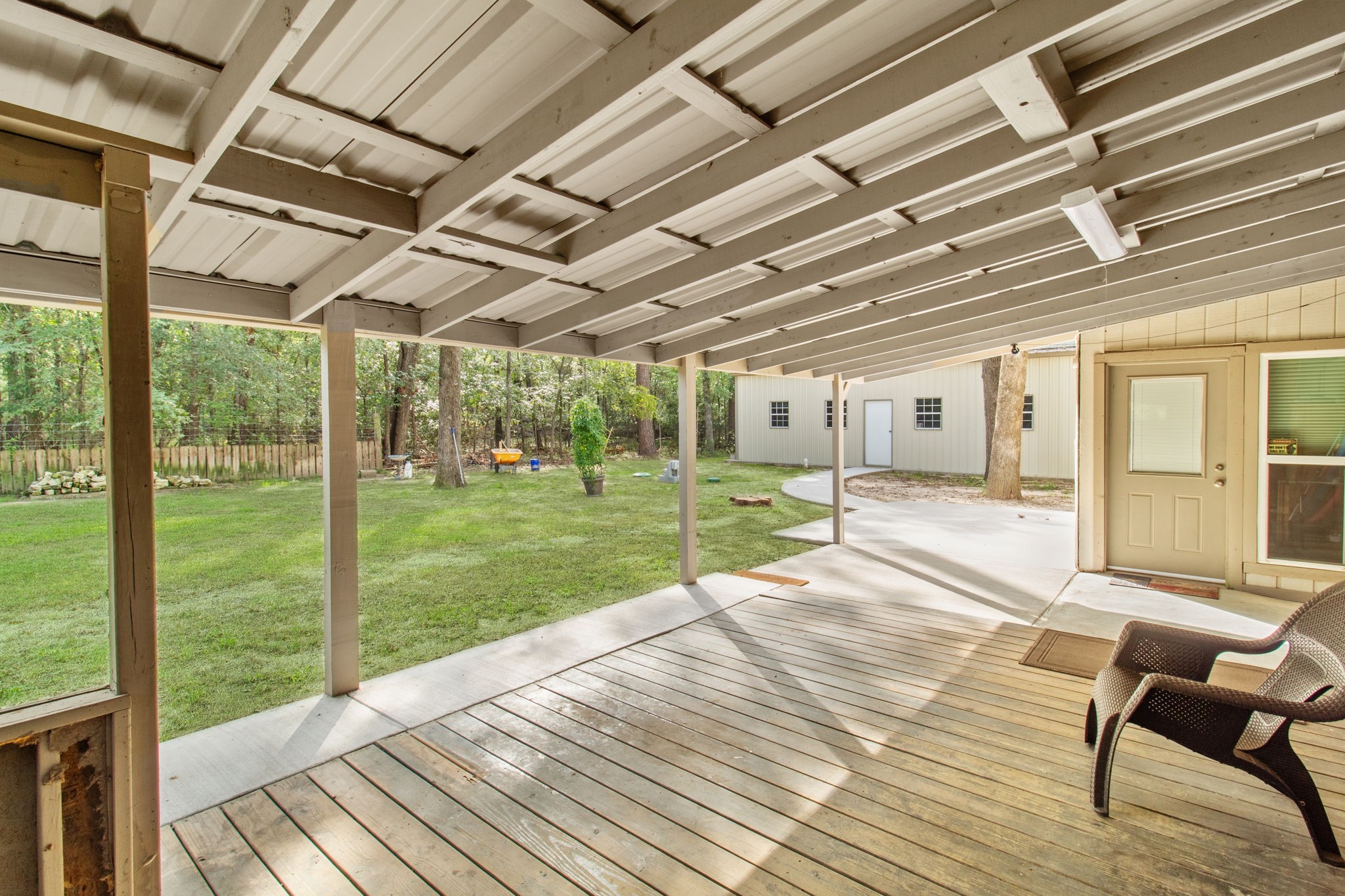 21 Red Oak Circle Point Blank, TX 77364 - Photo 16 of 50