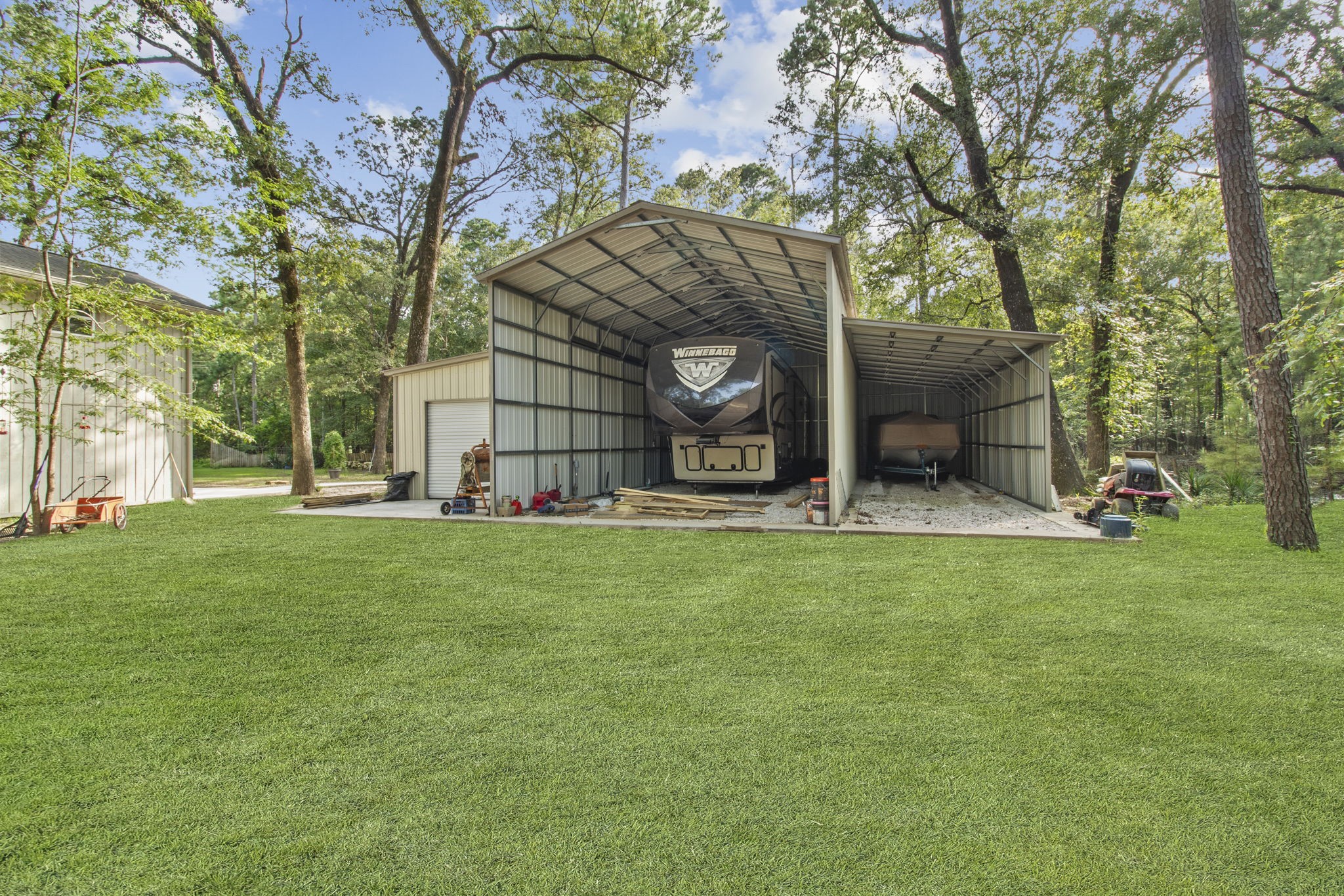 21 Red Oak Circle Point Blank, TX 77364 - Photo 4 of 50