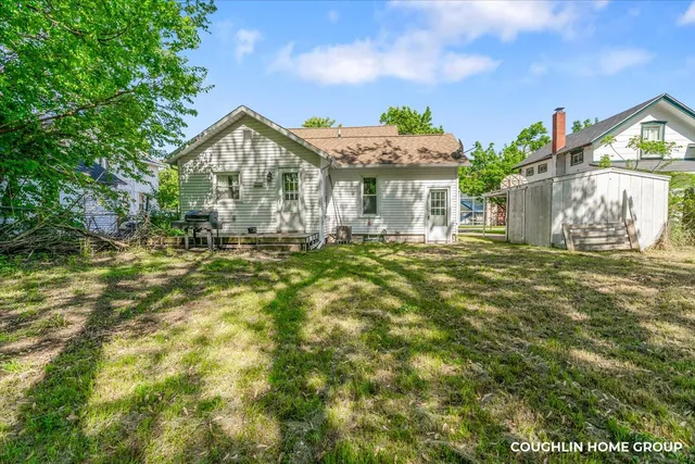 $199,900 | 610 South Park Street, Hastings, MI 49058