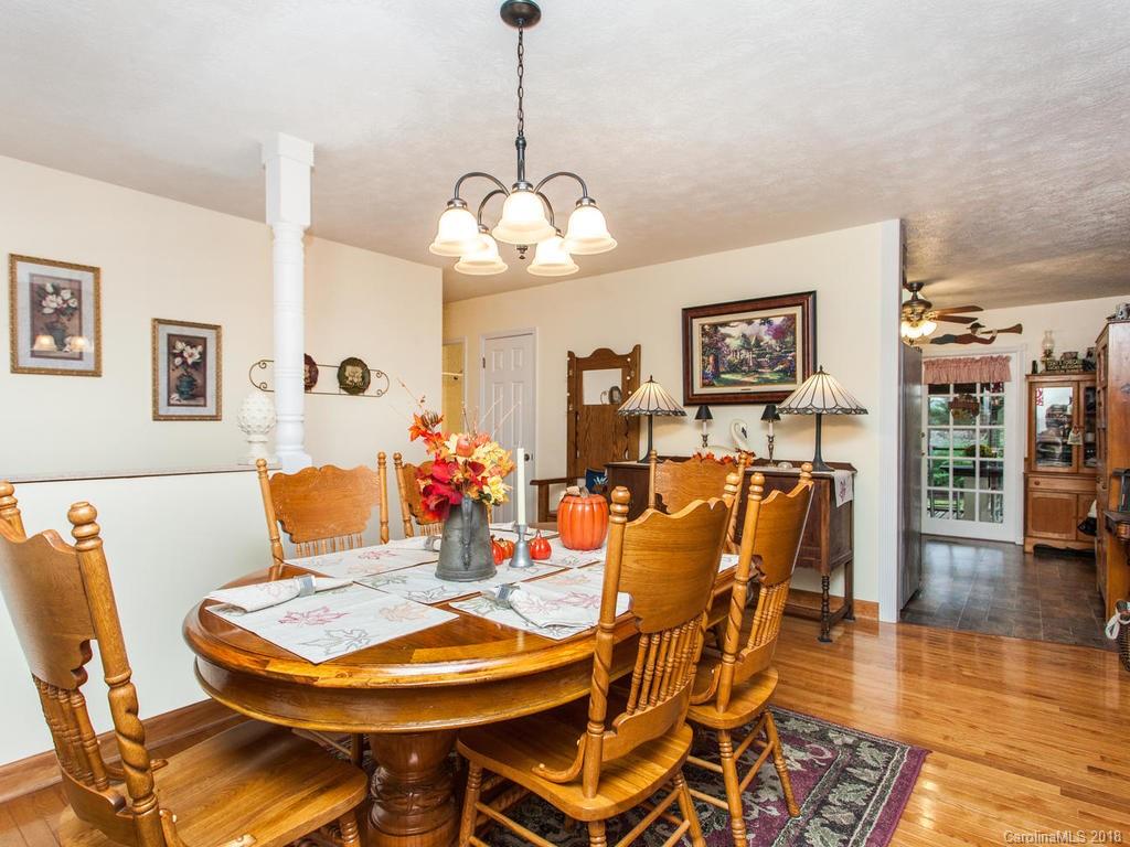 814 Dana Road Hendersonville, NC 28792 - Photo 6 of 30 Gallery Image 6