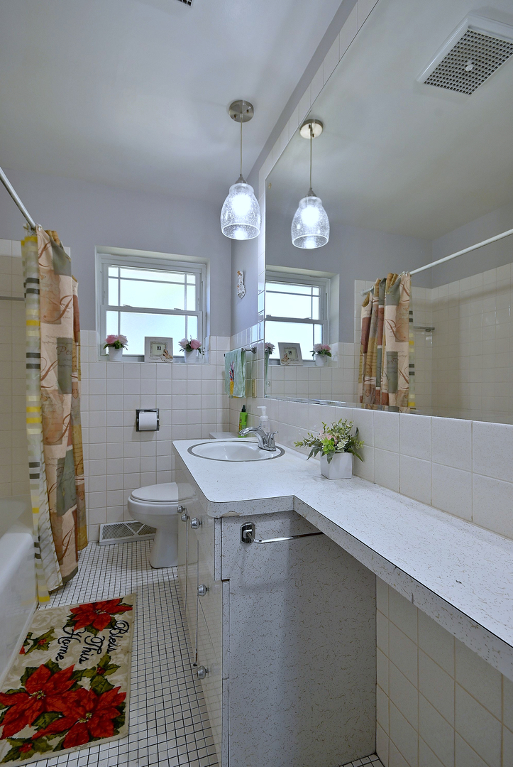 341 Iroquois Road Hillside, IL 60162 - Photo 12 of 21