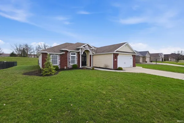 $328,900 | 11305 Nightingale Cove, Roanoke, IN 46783
