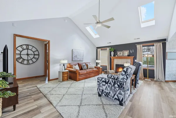 $328,900 | 11305 Nightingale Cove, Roanoke, IN 46783