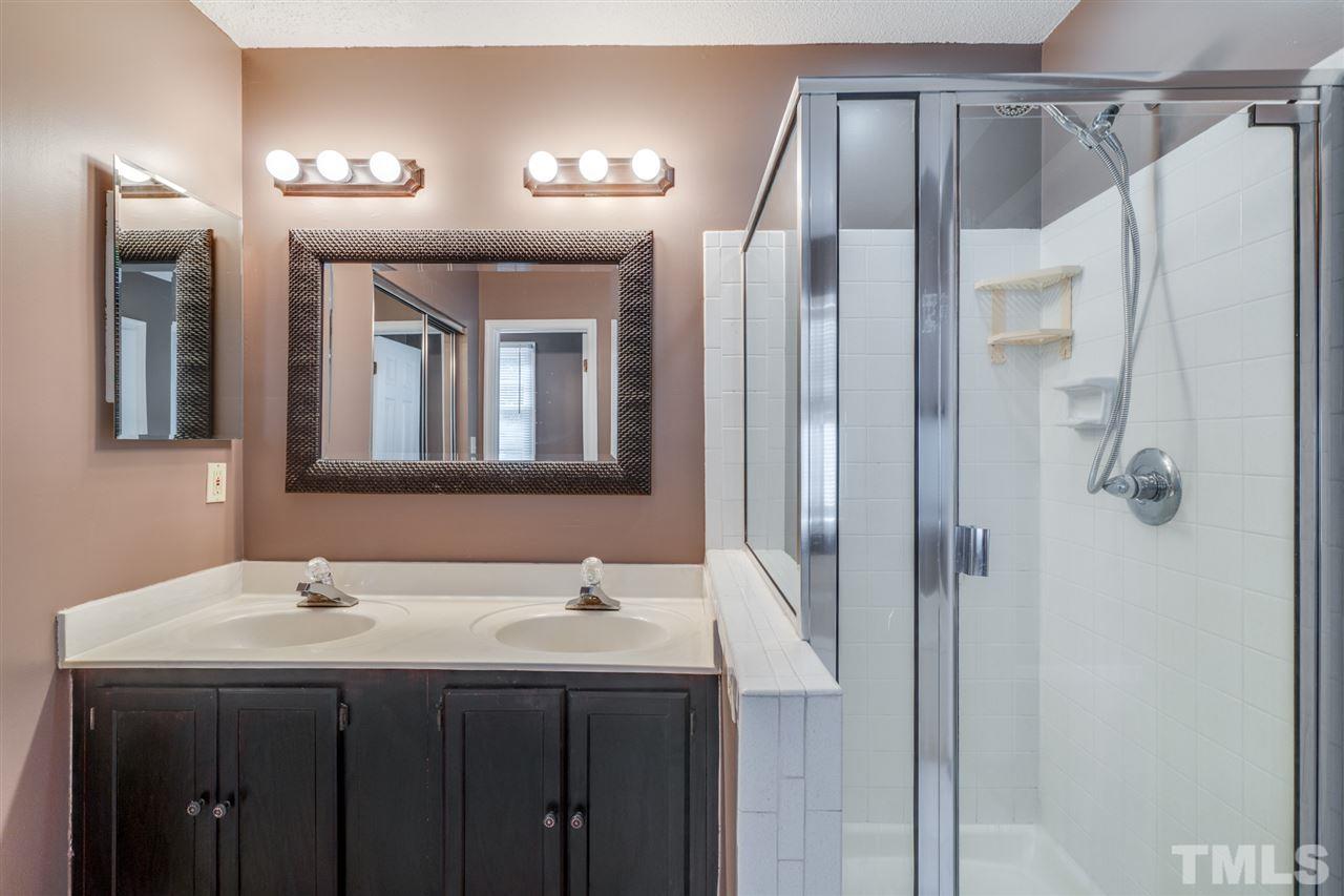 1828 Teabrook Court Raleigh, NC 27610 - Photo 11 of 18 Gallery Image 11