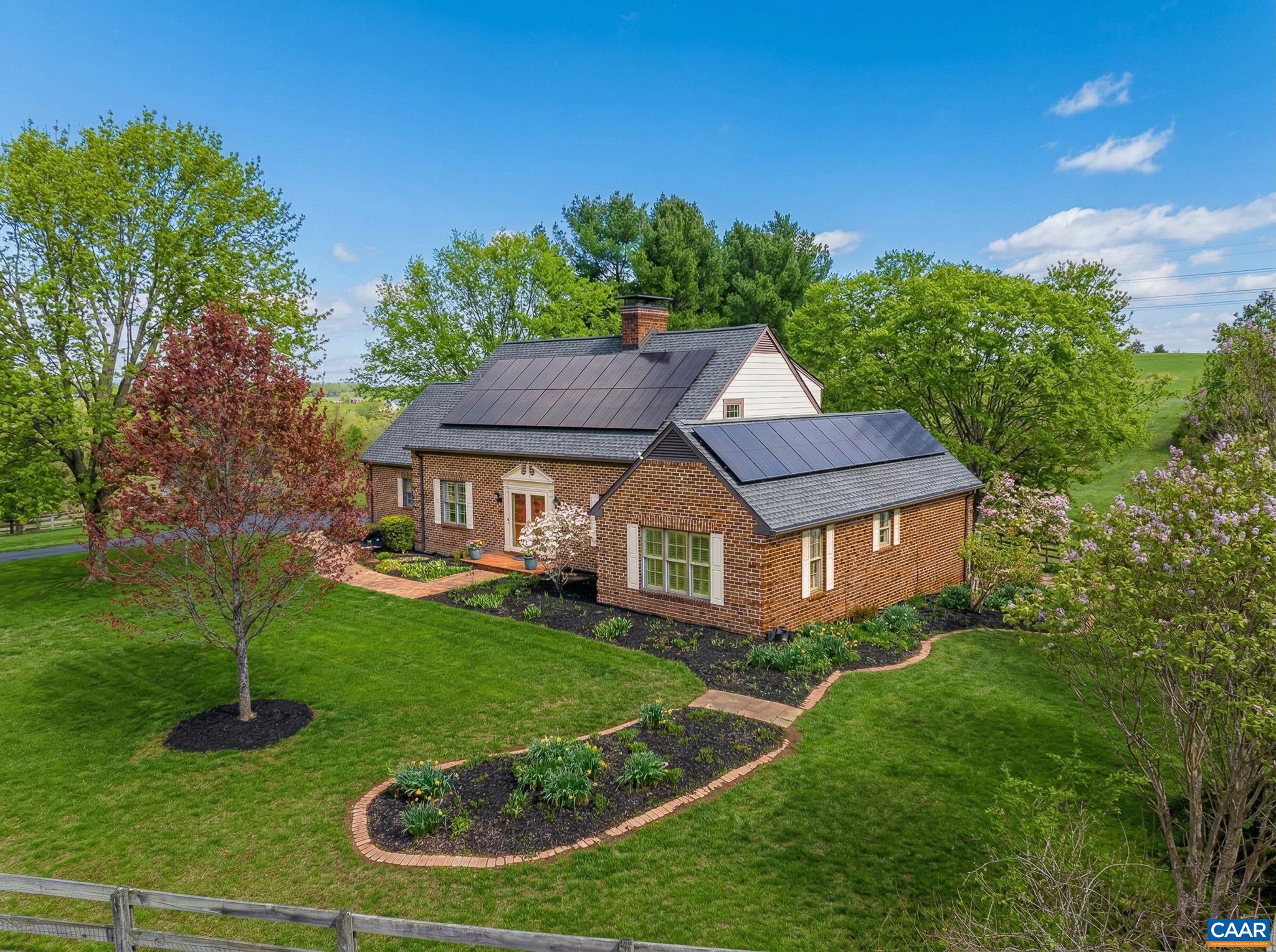 1732 Hermitage Road Waynesboro, VA 22980 - Photo 1 of 56