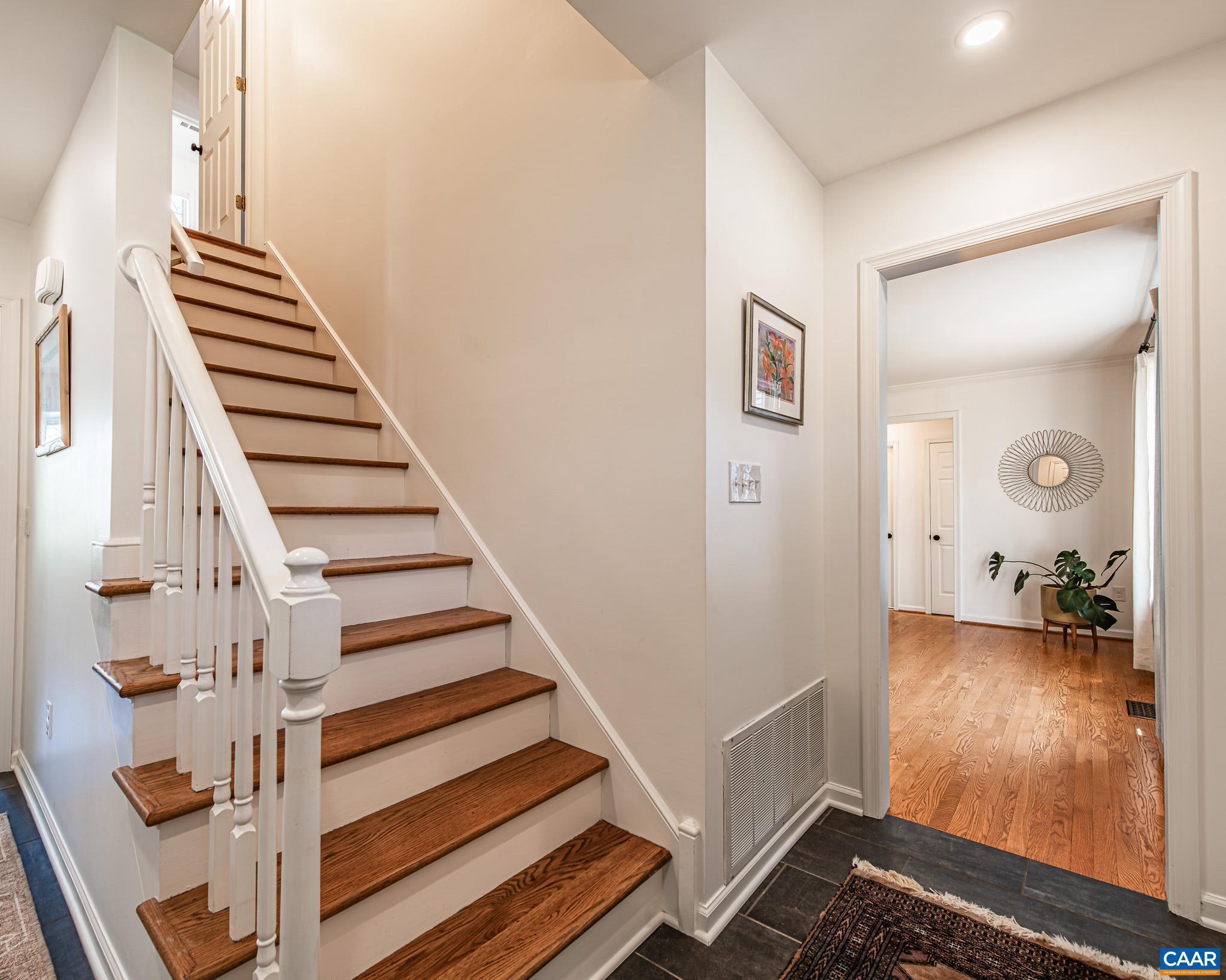 1732 Hermitage Road Waynesboro, VA 22980 - Photo 14 of 56