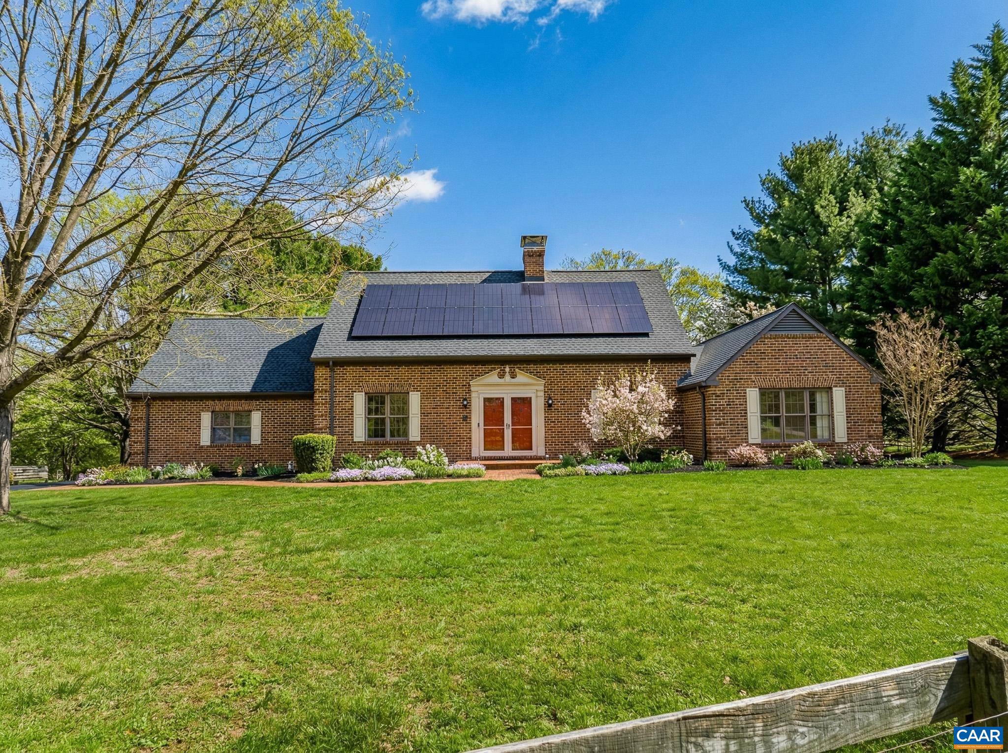 1732 Hermitage Road Waynesboro, VA 22980 - Photo 3 of 56