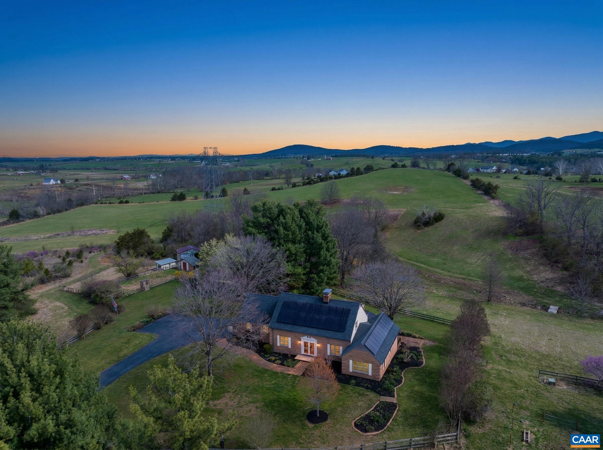 1732 Hermitage Road Waynesboro, VA 22980 - Photo 6 of 56