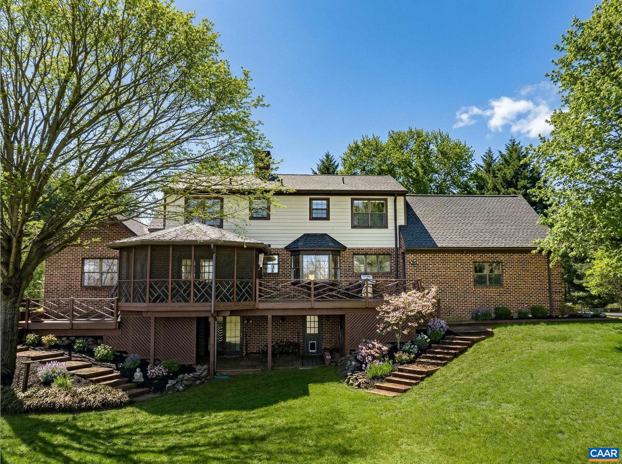 1732 Hermitage Road Waynesboro, VA 22980 - Photo 9 of 56