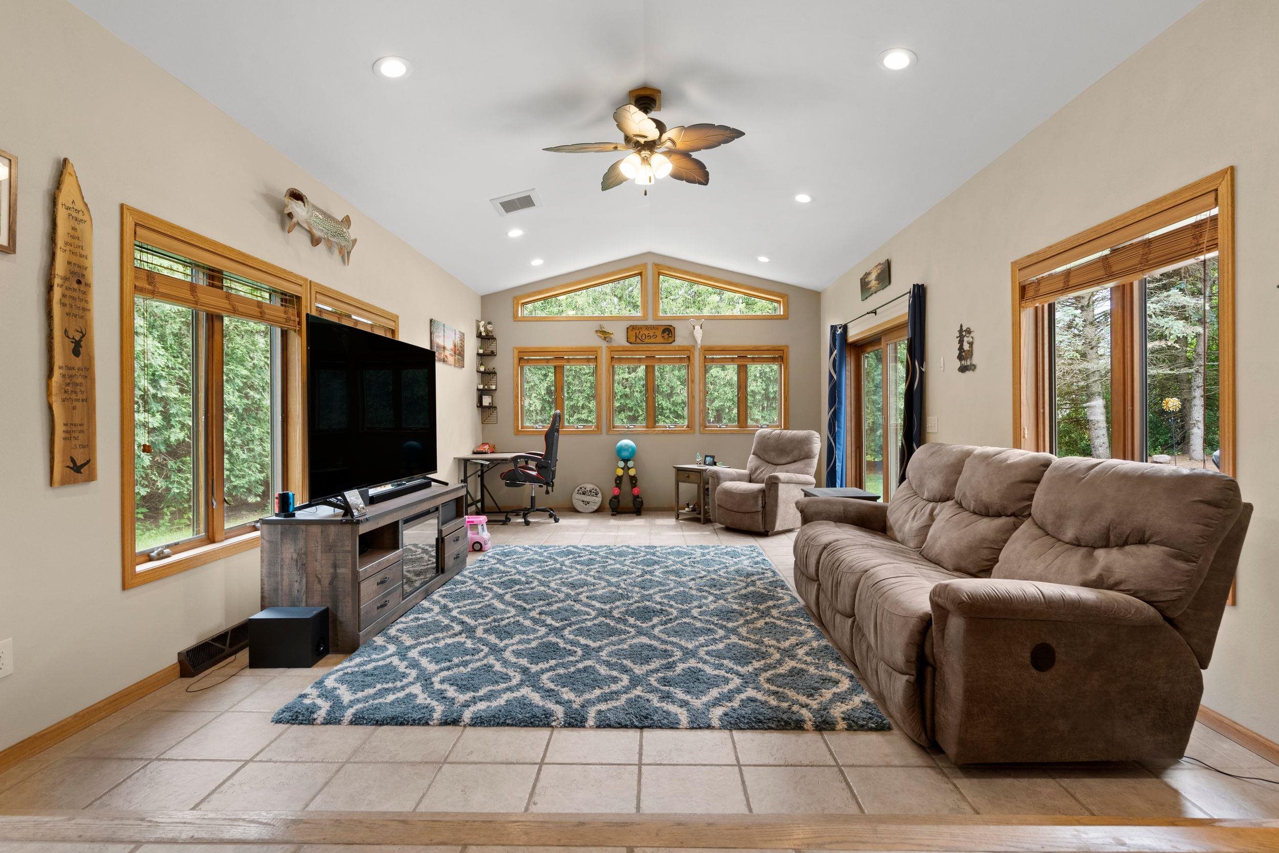 W2585 Oakbrook Court Appleton, WI 54915 - Photo 30 of 56