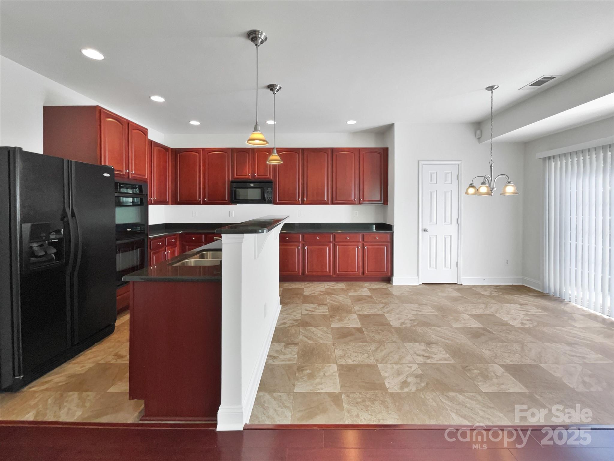 9407 Seamill Road Charlotte, NC 28278 - Photo 6 of 23 Gallery Image 6