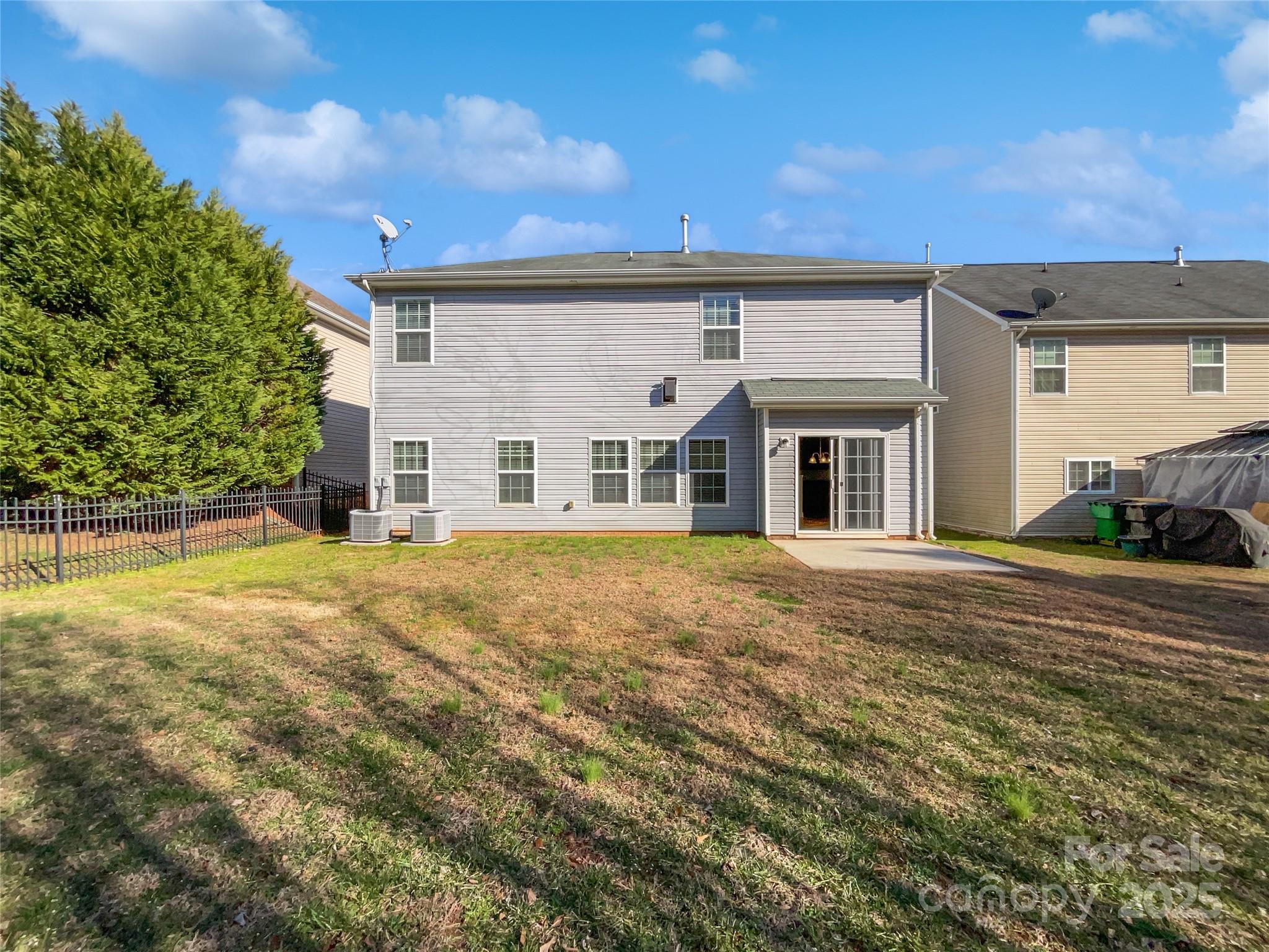 9407 Seamill Road Charlotte, NC 28278 - Photo 8 of 23 Gallery Image 8