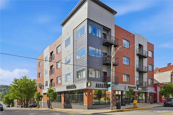 $2,200 | 3607 Butler Street, Unit 300, Pittsburgh, PA 15201