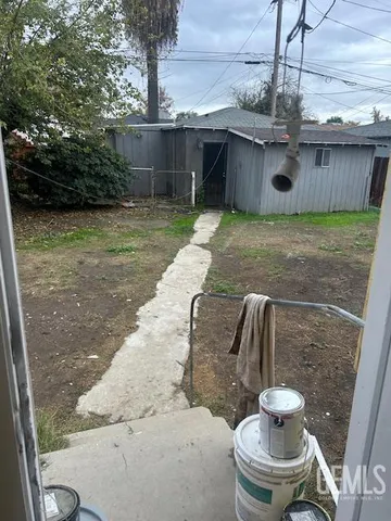 a bathroom with a sink and toilet