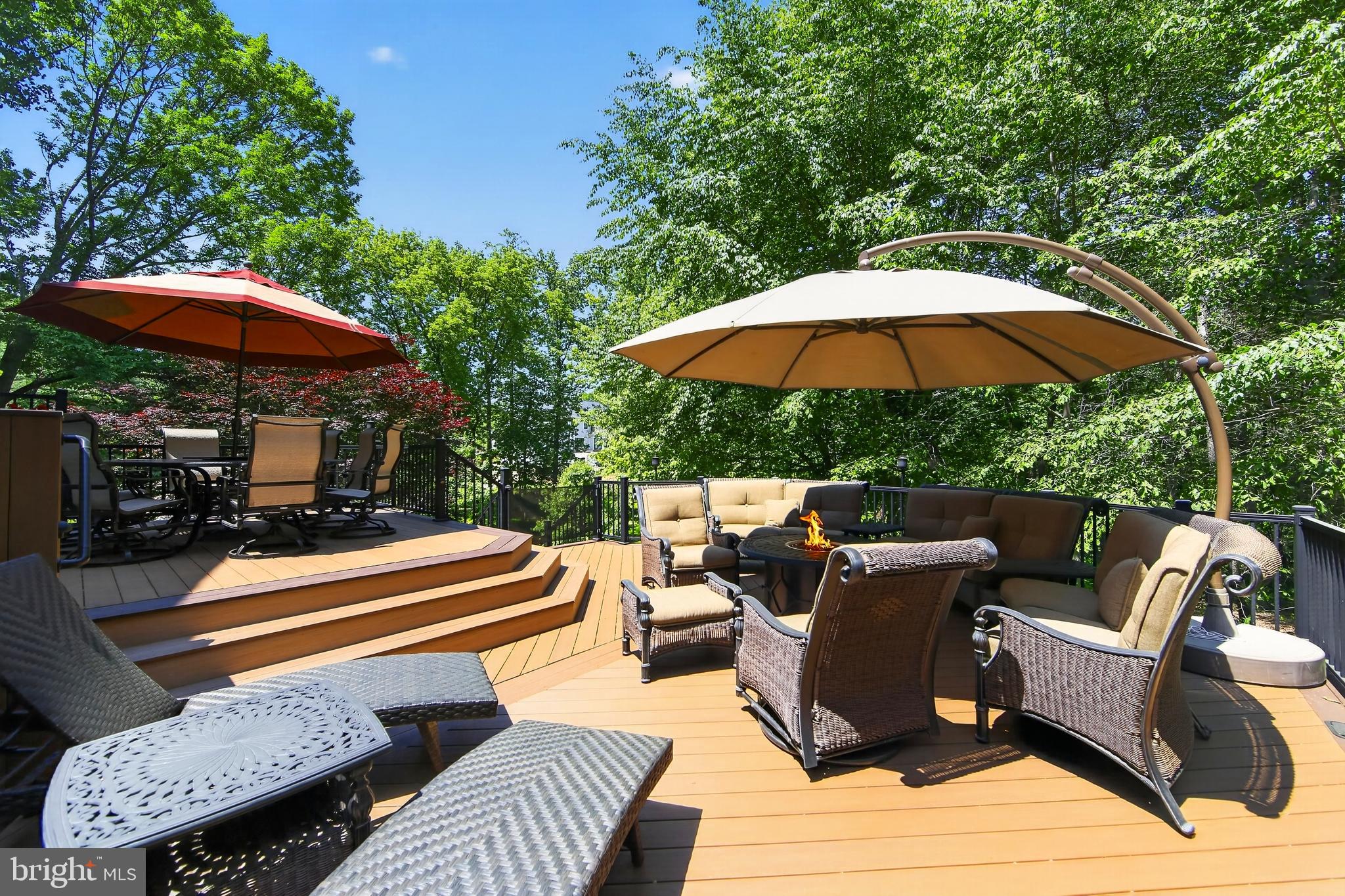 25 Oaktree Hollow Road, Unit R West Chester, PA 19382 - Photo 12 of 50 3-Tiered Deck