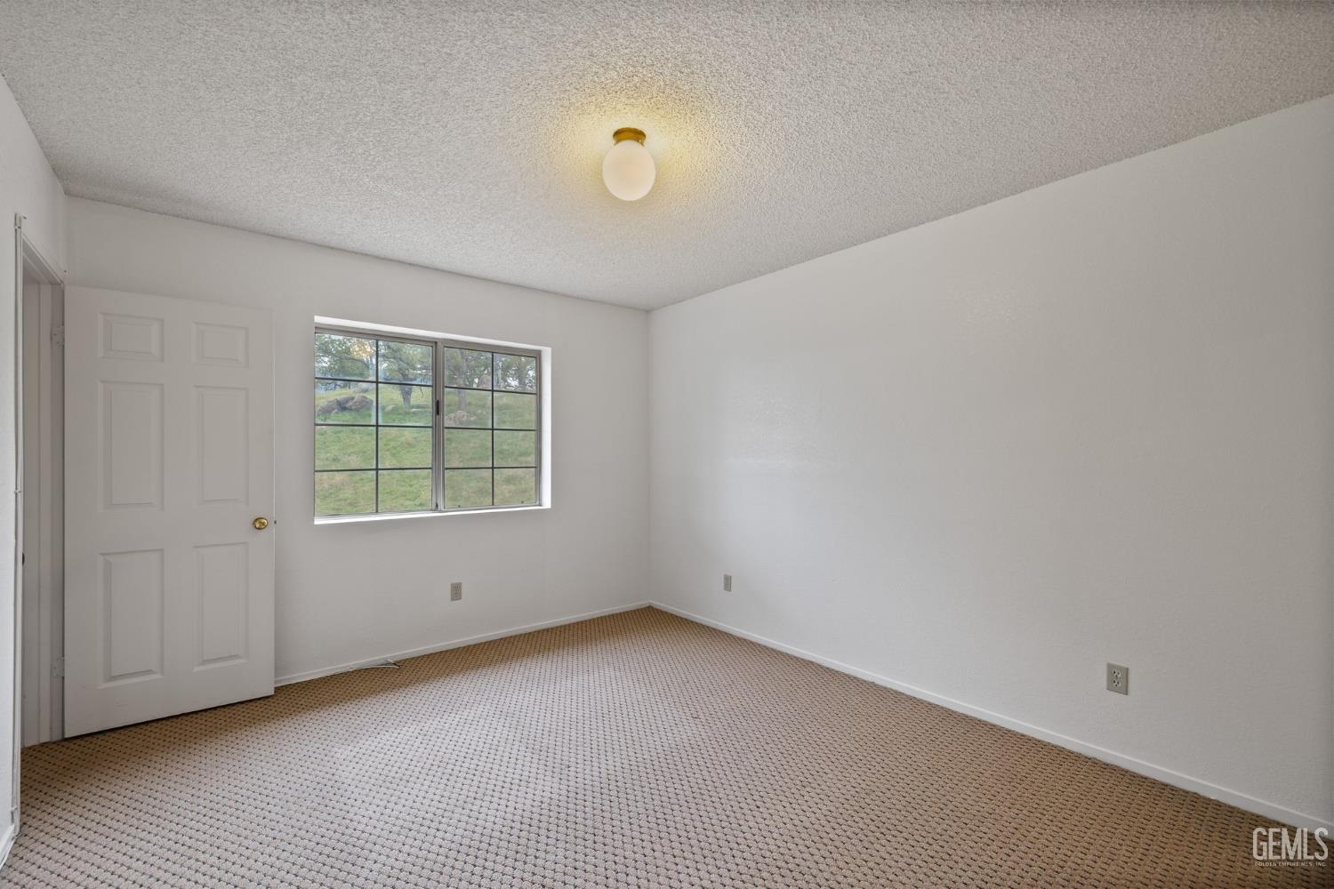 Undisclosed Address Tehachapi, CA 93561 - Photo 18 of 63