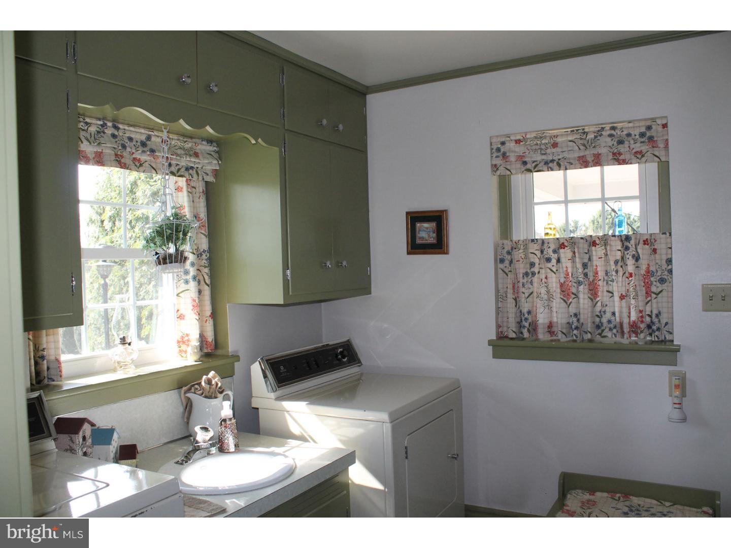 349 Snyder Road Reading, PA 19605 - Photo 14 of 25 Laundry Room