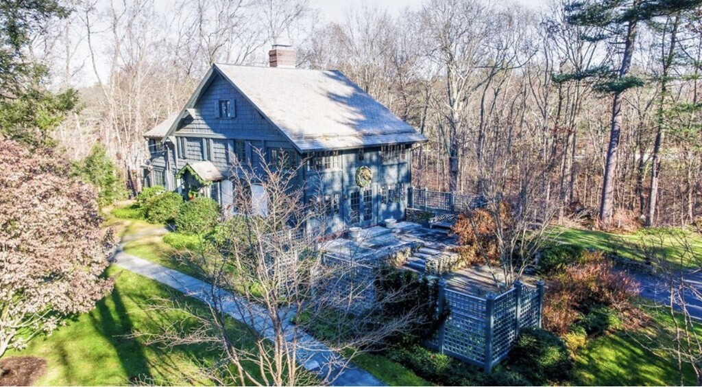 143 Meadowbrook Road Weston, MA 02493 - Photo 1 of 17