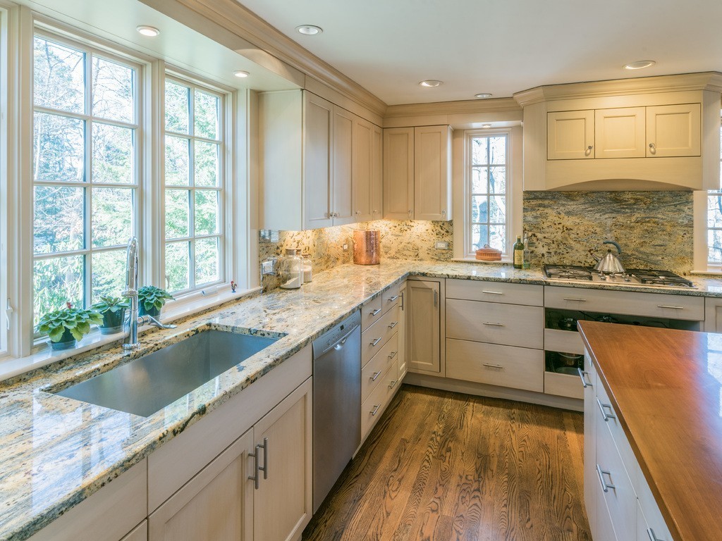 143 Meadowbrook Road Weston, MA 02493 - Photo 2 of 17