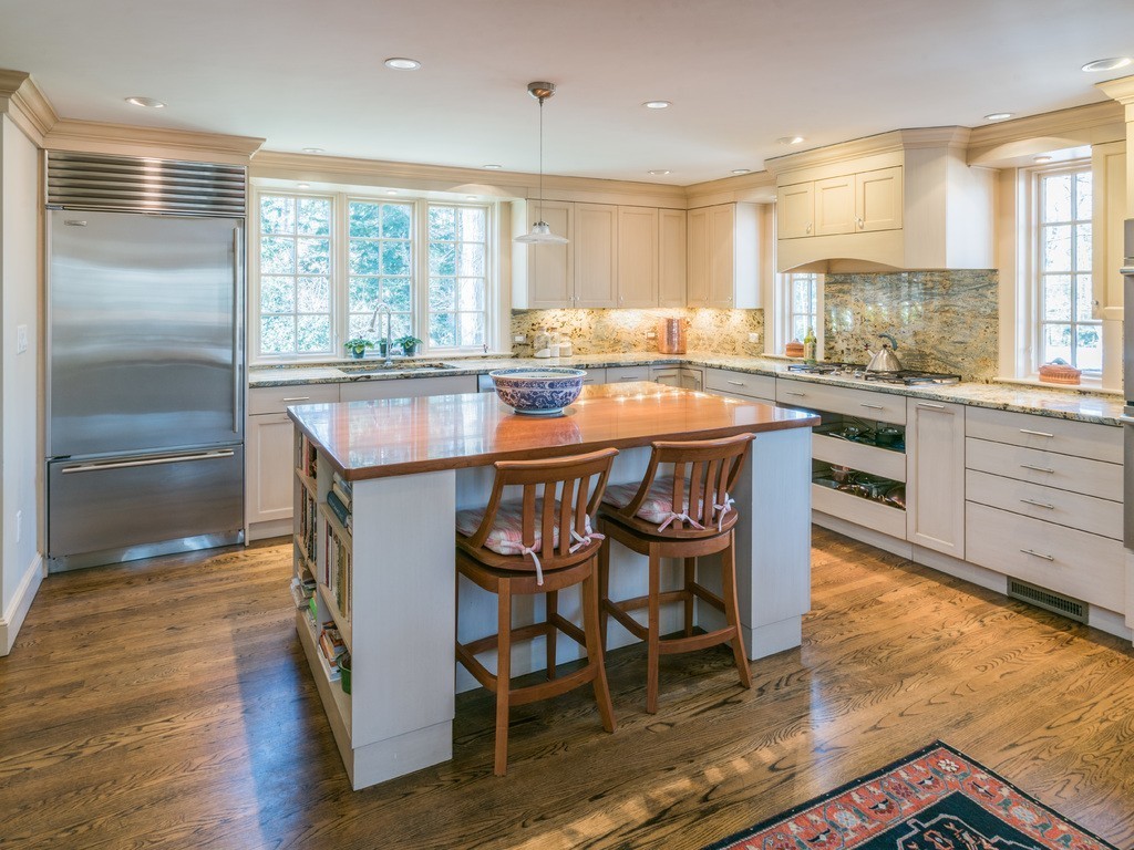 143 Meadowbrook Road Weston, MA 02493 - Photo 3 of 17