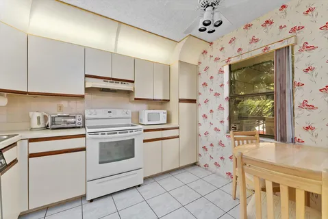 $199,900 | 3050 Northwest 42nd Avenue, Unit C309, Coconut Creek, FL 33066