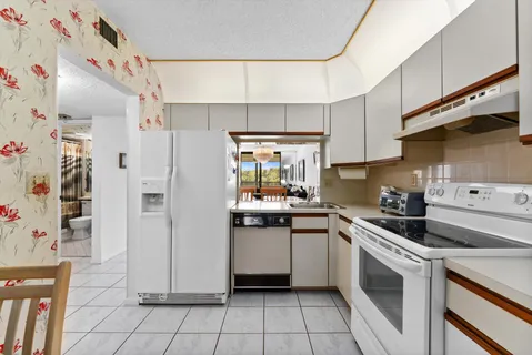 $199,900 | 3050 Northwest 42nd Avenue, Unit C309, Coconut Creek, FL 33066