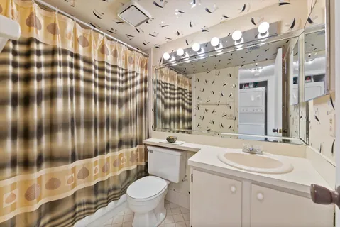 $199,900 | 3050 Northwest 42nd Avenue, Unit C309, Coconut Creek, FL 33066