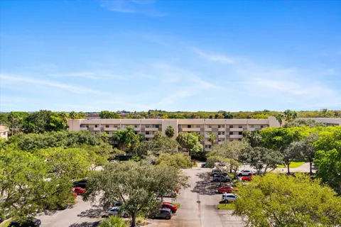$199,900 | 3050 Northwest 42nd Avenue, Unit C309, Coconut Creek, FL 33066
