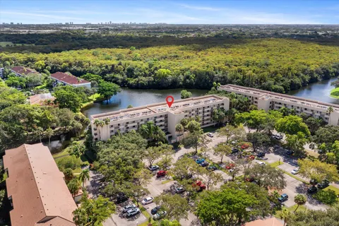 $199,900 | 3050 Northwest 42nd Avenue, Unit C309, Coconut Creek, FL 33066