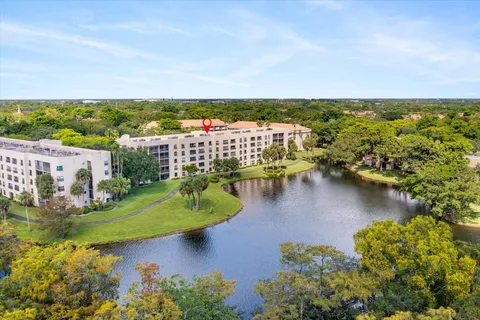 $199,900 | 3050 Northwest 42nd Avenue, Unit C309, Coconut Creek, FL 33066