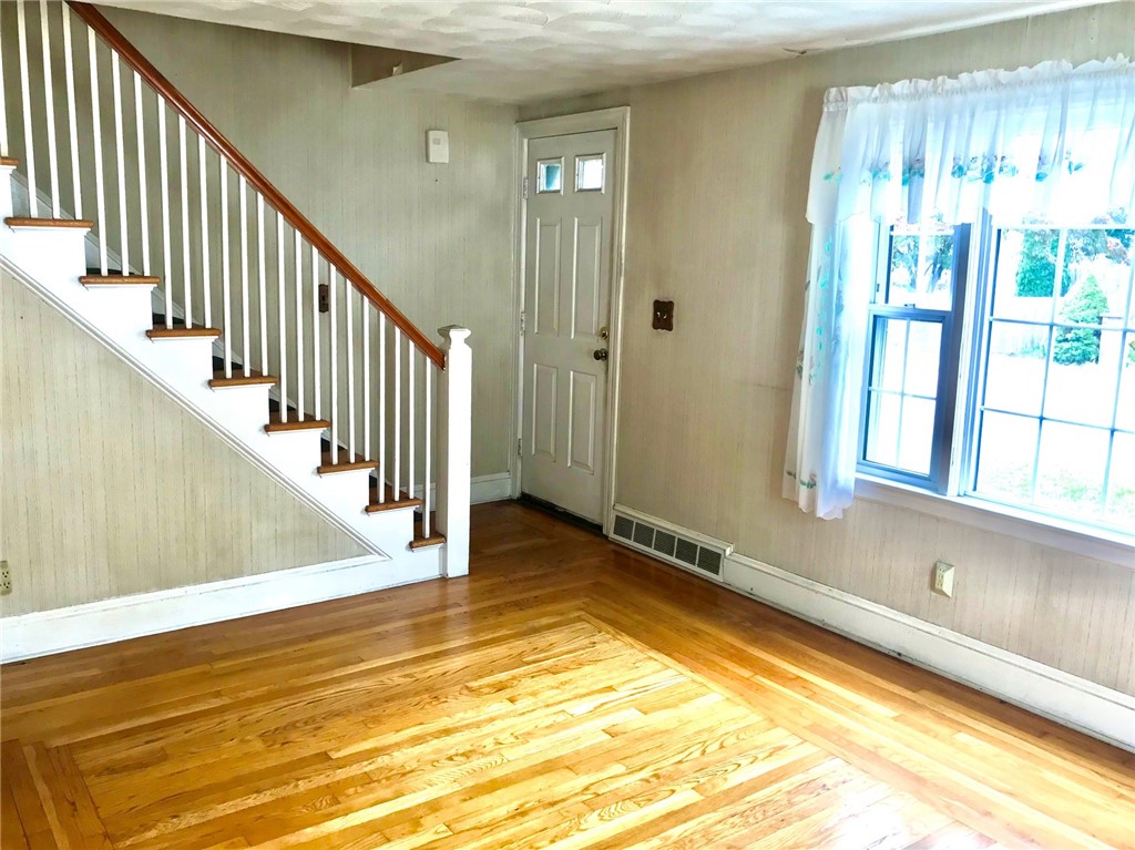 217 Rice Street Pawtucket, RI 02861 - Photo 2 of 24 Gallery Image 2