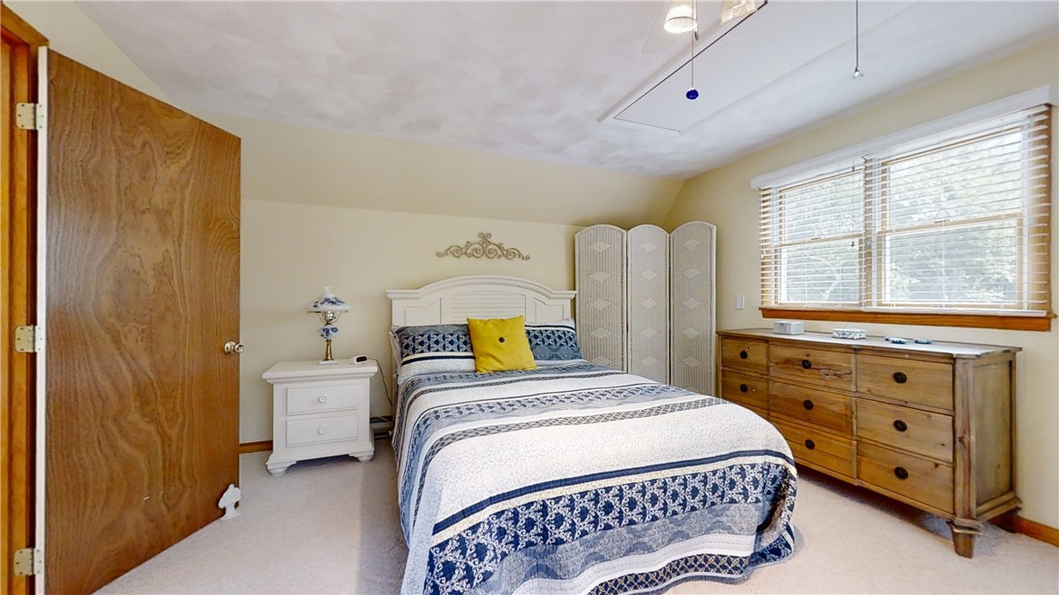 40 Spruce Road South Kingstown, RI 02879 - Photo 18 of 37