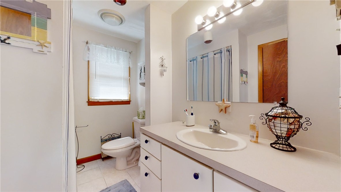 40 Spruce Road South Kingstown, RI 02879 - Photo 19 of 37