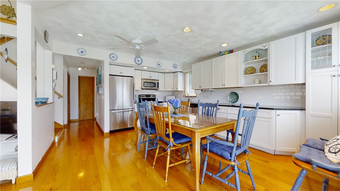 40 Spruce Road South Kingstown, RI 02879 - Photo 7 of 37